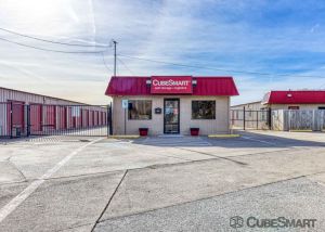 CubeSmart Self Storage - Saginaw - 419 N Saginaw Blvd