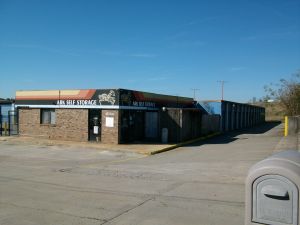 Ark Self Storage - 1744 Cobb Parkway SE Marietta