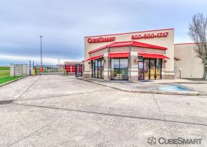 CubeSmart Self Storage - Pearland - 3045 Business Center Drive