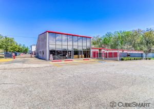 CubeSmart Self Storage - Tyler - 6212 Hollytree Dr