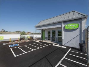 Extra Space Storage - 1075 - Thornton - W Thornton Parkway