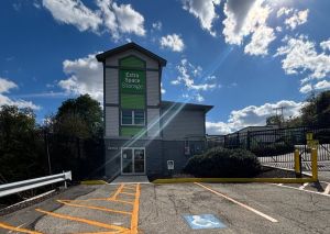 Extra Space Storage - 1063 - Pittsburgh - E Entry Dr