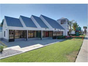 Extra Space Storage - 8374 - San Bernardino - E Highland Avenue