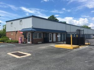 Sentinel Self Storage - Stanton