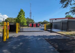 CubeSmart Self Storage - Palm Harbor