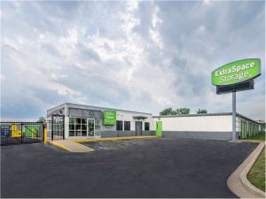 Extra Space Storage - 1104 - South Holland - W 162nd St