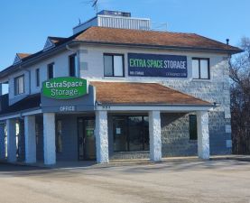 Extra Space Storage - 0672 - Deerfield - N Milwaukee Avenue