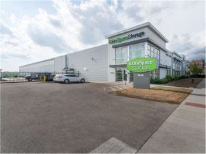Extra Space Storage - 0730 - Skokie - North McCormick