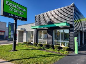 Extra Space Storage - 8710 - Chicago - Narragansett Ave