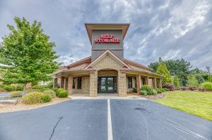 Peachtree Parkway Self Storage