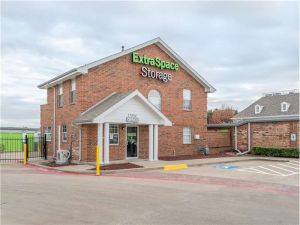 Extra Space Storage - 0236 - Dallas - 17854 Preston Rd