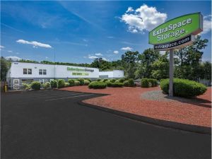 Extra Space Storage - 1001 - Foxboro - Green St - Rte 106