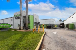 Extra Space Storage - 1066 - Miami - NW 12th St