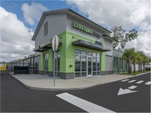 Extra Space Storage - 1840 - Riverview - Bloomingdale Ave