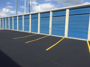 Apple Self Storage in Wauconda, IL