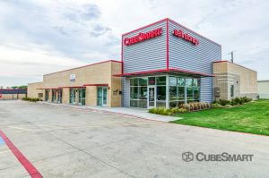 CubeSmart Self Storage - Fort Worth - 8065 Old Decatur Rd.