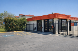 Public Storage - San Antonio - 6014 NW Loop 410