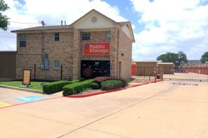 Public Storage - Round Rock - 1517 Round Rock Ave