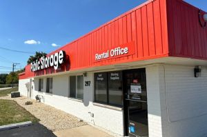 Public Storage - Elmhurst - 297 W Lake St