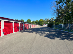 10 Federal Storage - 6th St