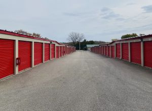 10 Federal Storage - W Browning Rd