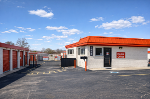 Public Storage - West Columbia - 1648 Airport Blvd