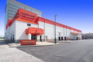 Public Storage - Indianapolis - 933 N Illinois St
