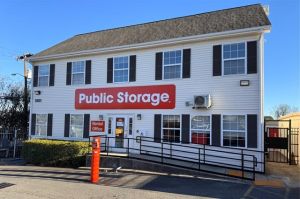 Public Storage - Charlotte - 1001 N Tryon St