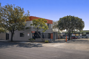 Public Storage - Los Angeles - 5570 Airdrome Street