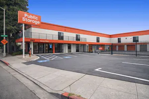 Public Storage - Oakland - 1327 International Blvd