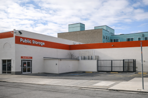 Public Storage - Seattle - 1515 13th Ave