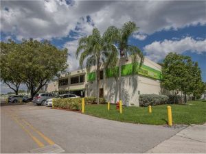 Extra Space Storage - 7201 - Fort Lauderdale - 6th St