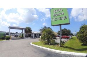 Extra Space Storage - 8652 - Englewood - McCall Rd