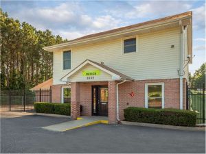 Extra Space Storage - 8179 - Stone Mountain - Memorial Dr