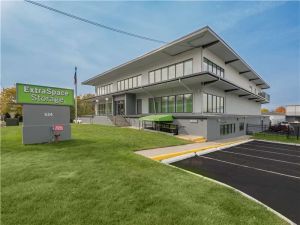 Extra Space Storage - 0639 - Englewood - Grand Ave