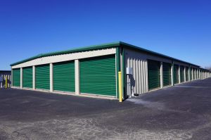 Superior Storage - Oak St