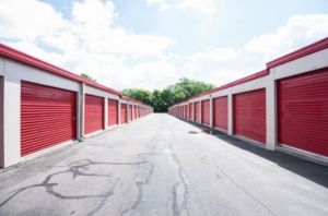 Storage Rentals of America - Waterbury - East Main St