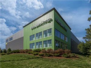 Extra Space Storage - 7582 - Salem- Hampshire Rd