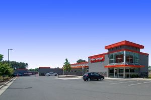 Public Storage - Durham - 2424 Holloway St