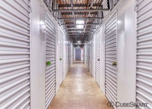 CubeSmart Self Storage - VA Alexandria Holly Hill Rd