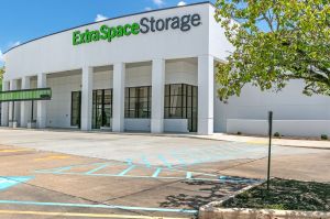 Extra Space Storage - 7483 - Jackson - Old Canton Rd