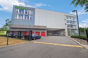 Extra Space Storage - 7911 - Staten Island- Zebra Pl