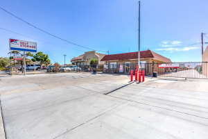 Devon Self Storage - 9104 - HWY 18 #1