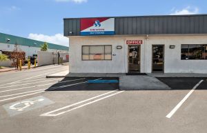 Devon Self Storage - 9152 - Las Vegas