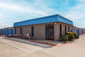 Devon Self Storage - 9158 - E. Rowlett