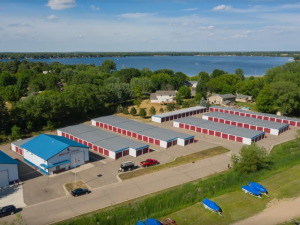 Storage Rentals of America - Annandale - Commercial Drive West