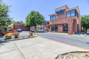 SmartStop Self Storage - Sacramento - 660 Garden Highway