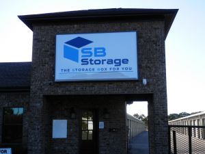 SB Storage - Gardiner Ave