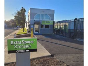 Extra Space Storage - 0341 - Sacramento - 5051 Perry Ave