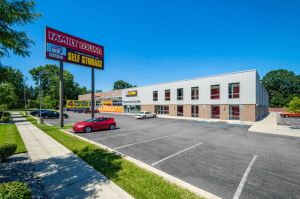 Center Line Self Storage